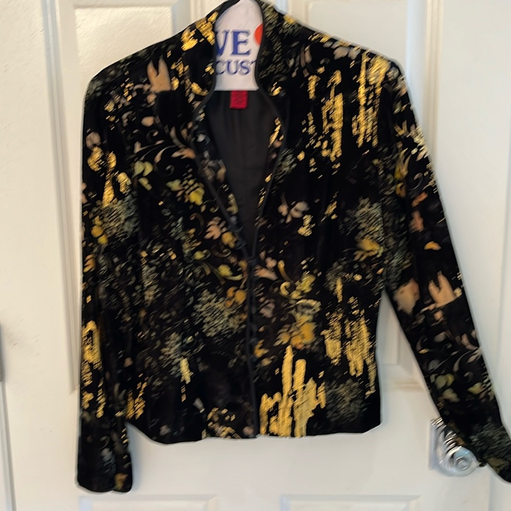 Top/blazer black and gold velour like material - vintage